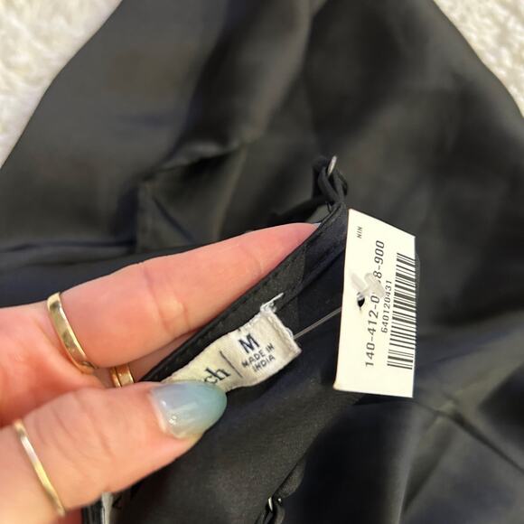 ABERCROMBIE & FITCH, Women's M, Black Cami Top, Satin Look Polyester, NWT - Picture 6 of 7